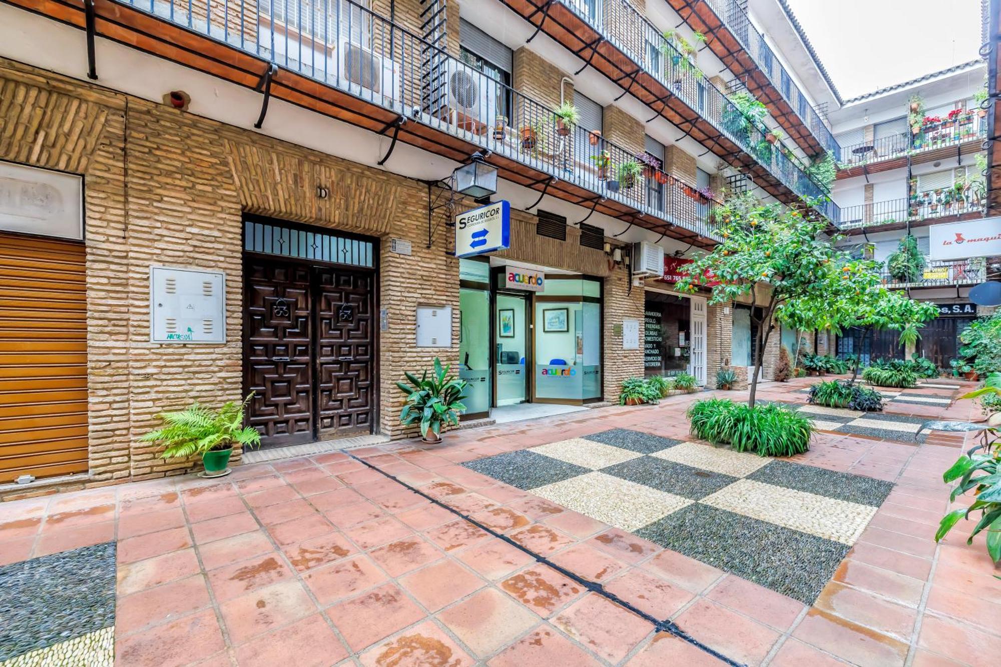 Saavedra Confort & City Centre Cordova Esterno foto